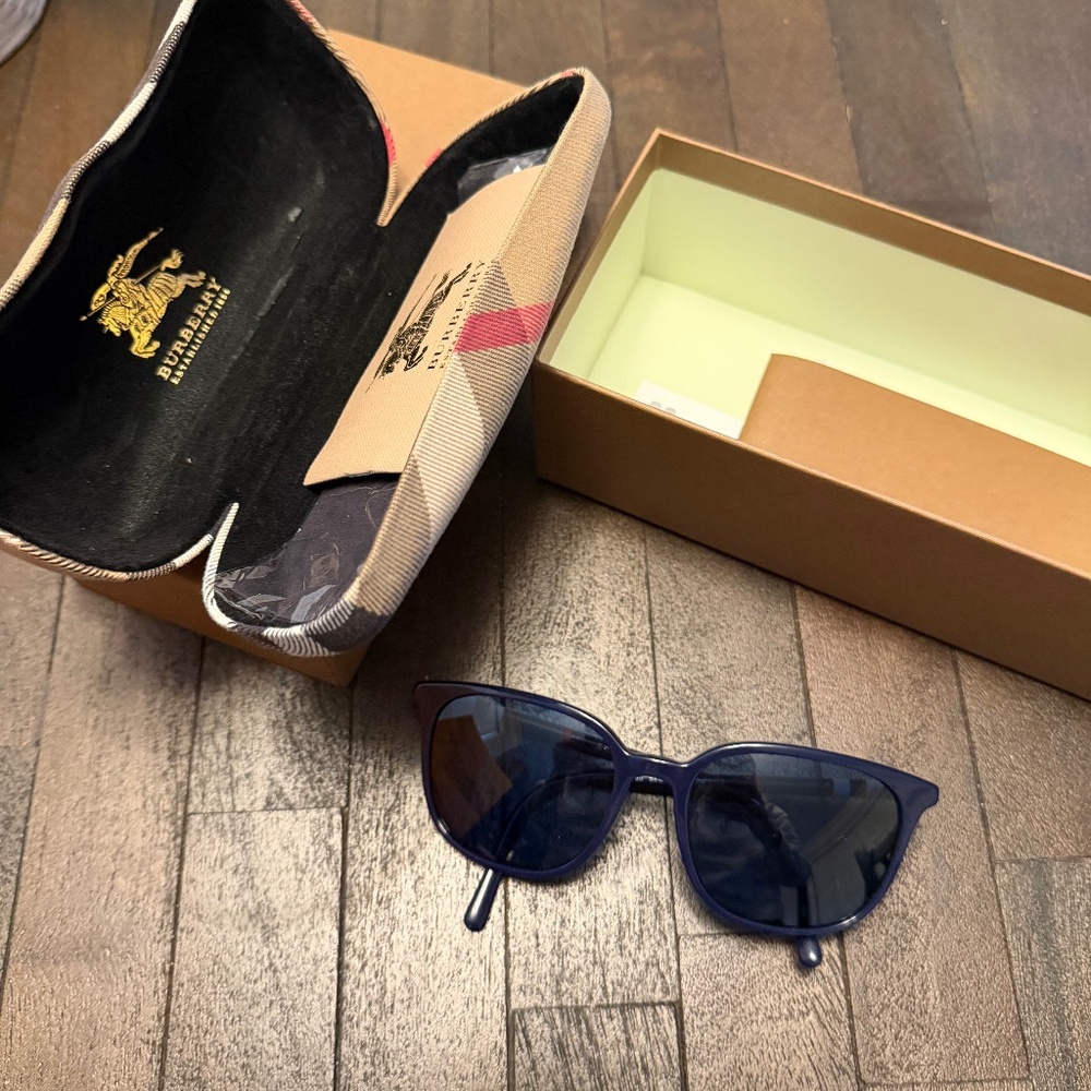 Burberry Sunglasses